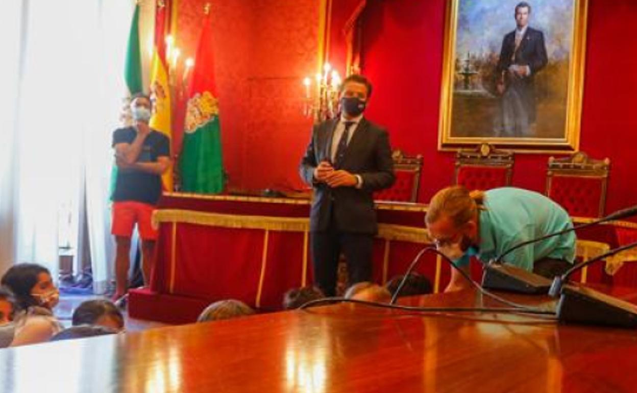 Luis Salvador en un acto esta mañana.