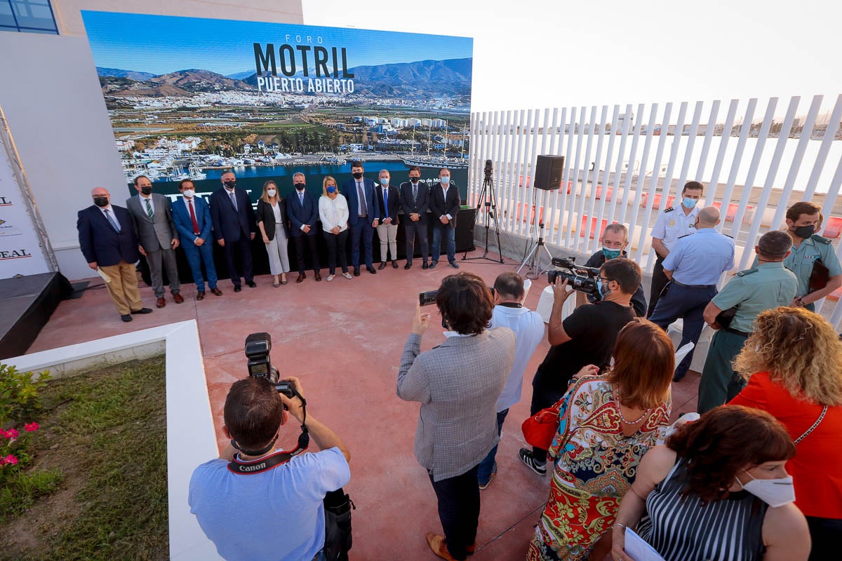 Fotos: Foro sobre las próximas actuaciones en el Puerto de Motril