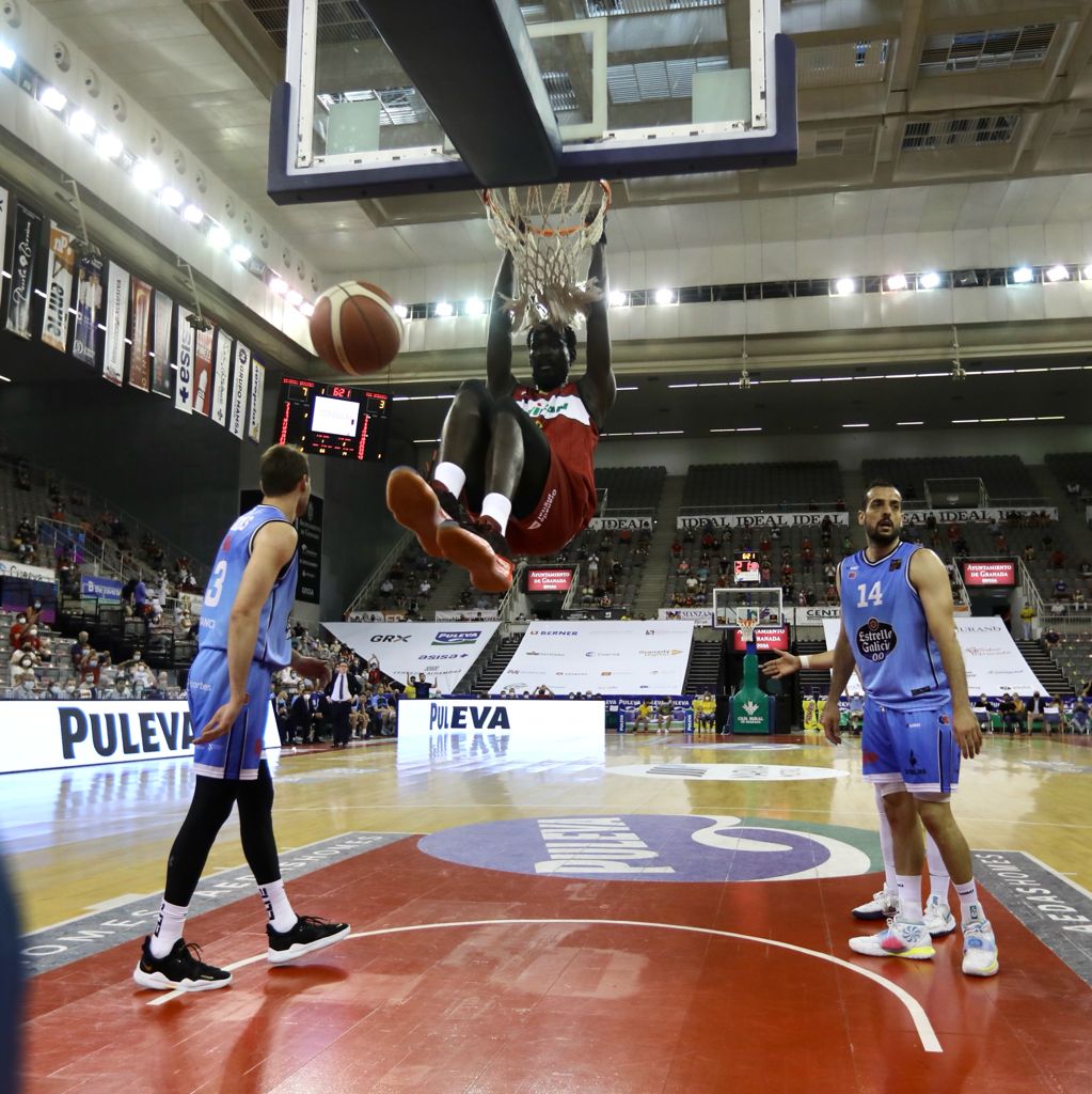 Fotos: Las mejores imágenes del Covirán-Breogán