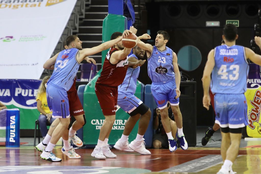 Fotos: Las mejores imágenes del Covirán-Breogán