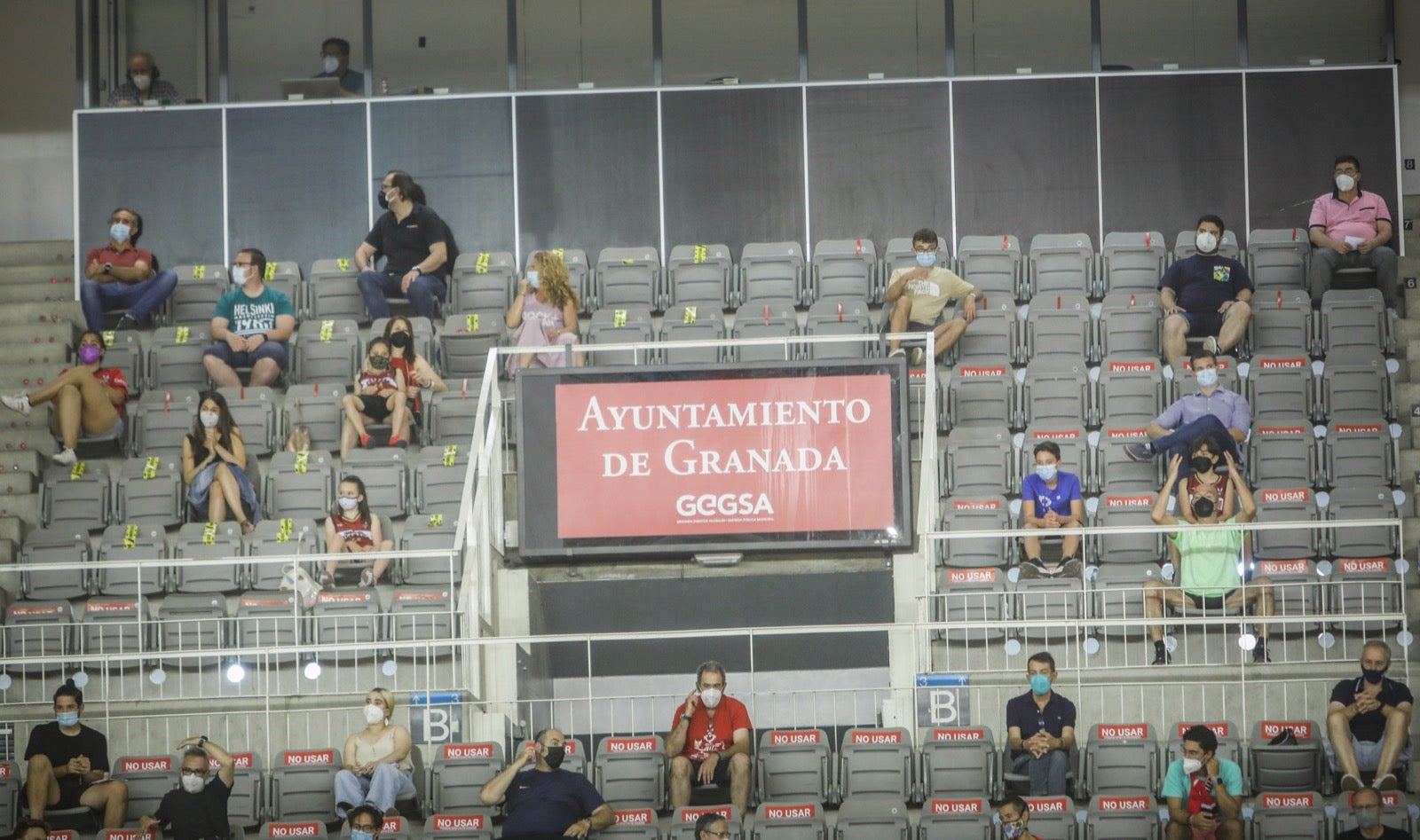 Fotos: Encuéntrate en la grada del partido Covirán Granada-Río Breogán Lugo