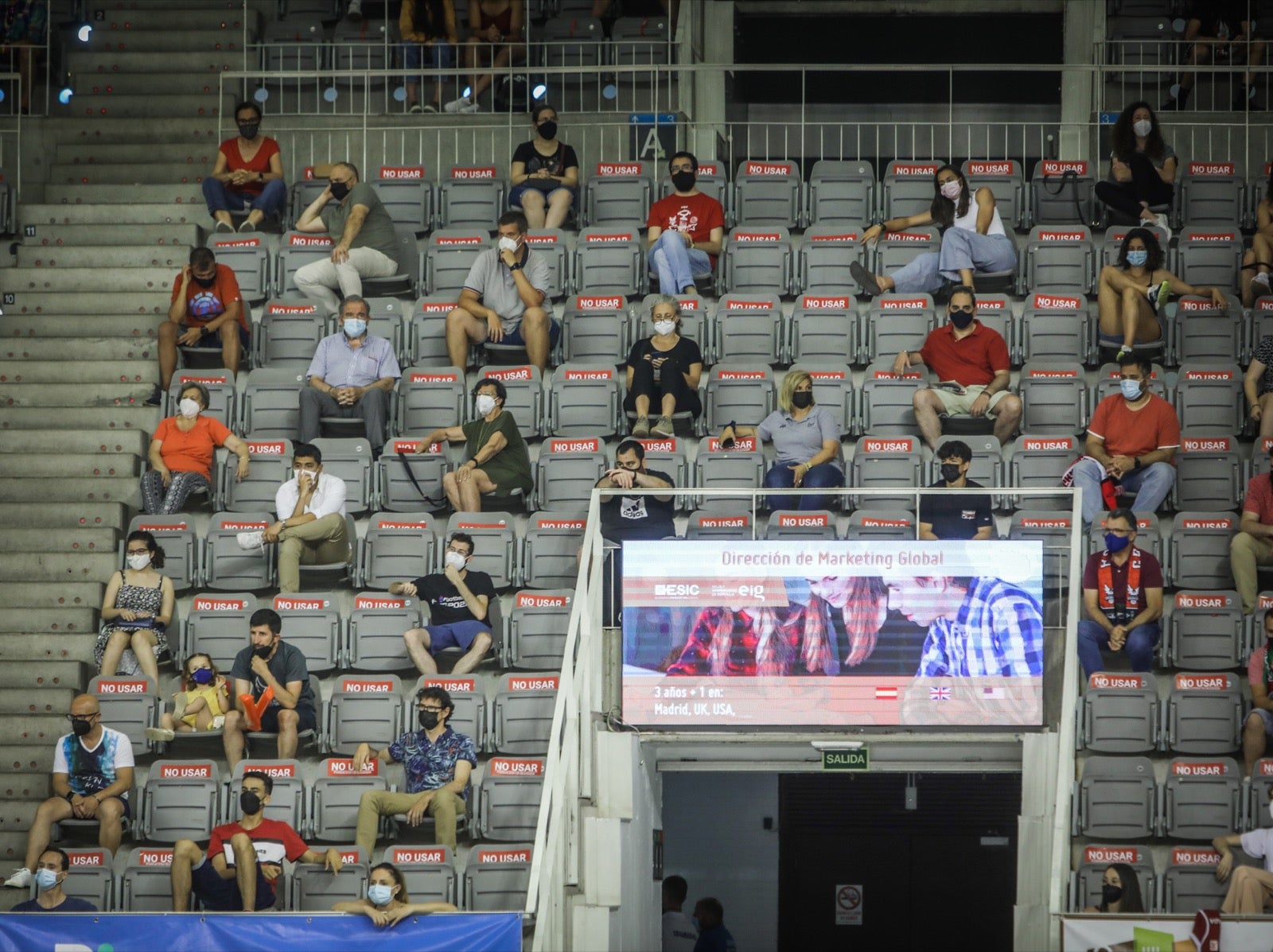 Fotos: Encuéntrate en la grada del partido Covirán Granada-Río Breogán Lugo