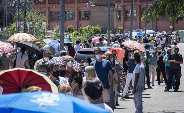 Llamamiento de la Junta a quienes hayan solicitado cita previa para vacunarse en Andalucía