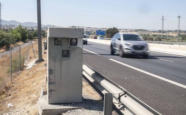 La DGT recuerda los lugares en los que estarán colocados los radares este verano