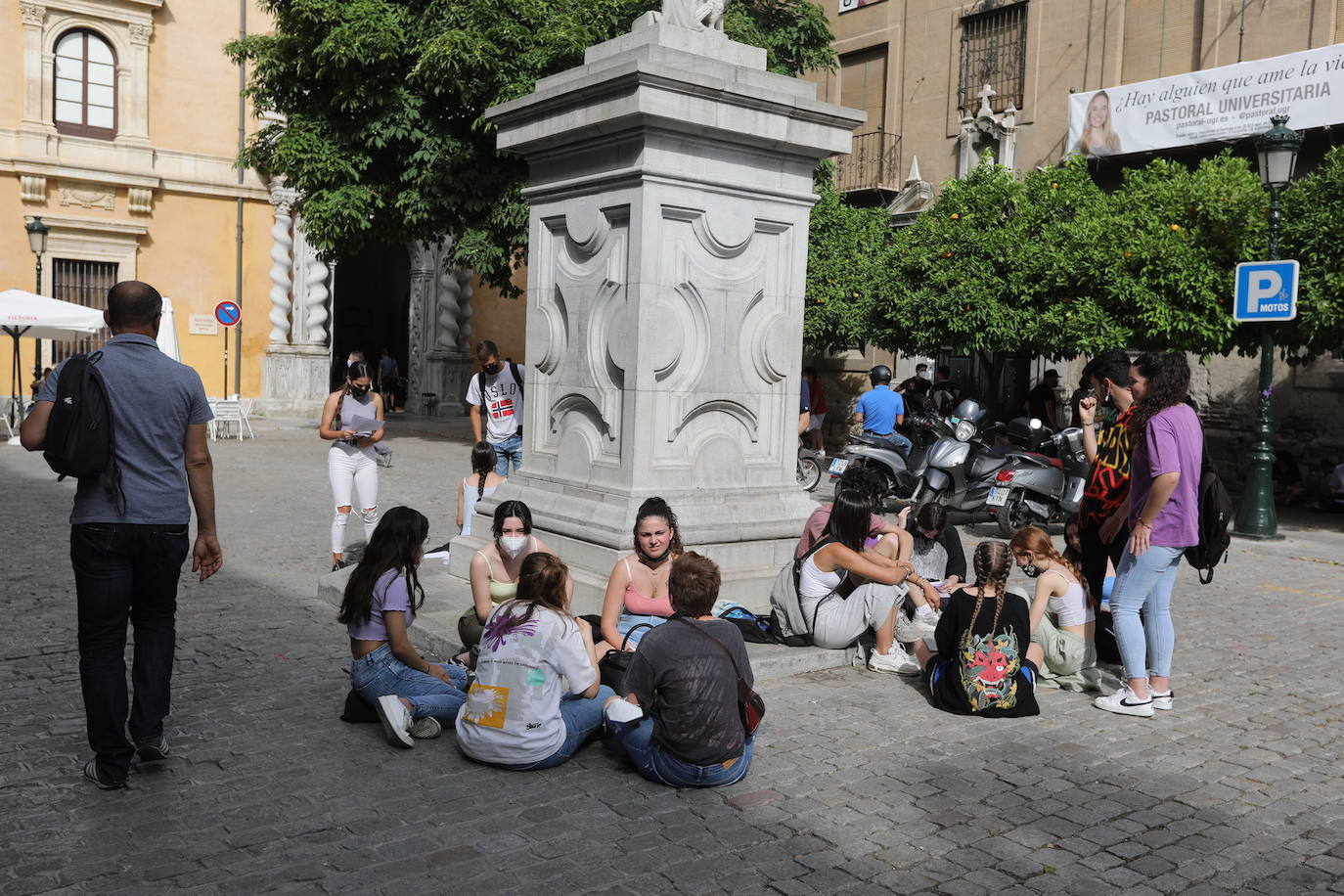 Los aspirantes, en la Facultad de Derech