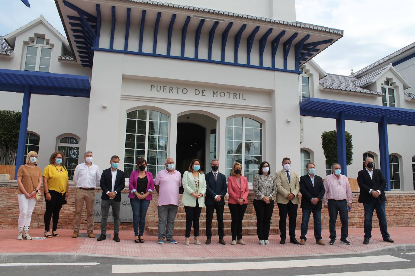 Imagen secundaria 2 - El puerto de Motril y la Junta inyectan casi un millón de euros en modernizar la lonja