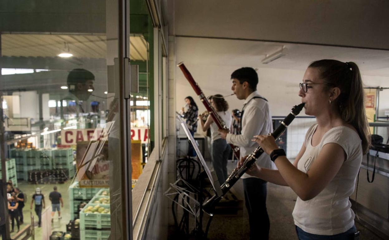 Apertura del FEX con un homenaje a trabajadores