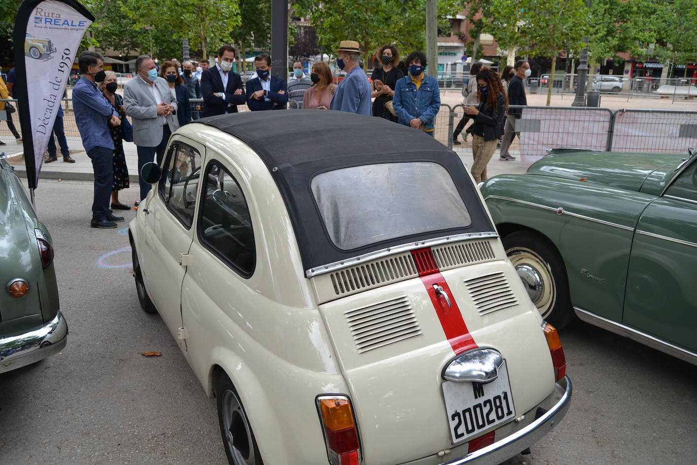 Hasta las 15 horas del domingo se podrán contemplar en el Paseo del Salón, los más de 70 vehículos del siglo pasado participantes en la XVII Ruta Reale.