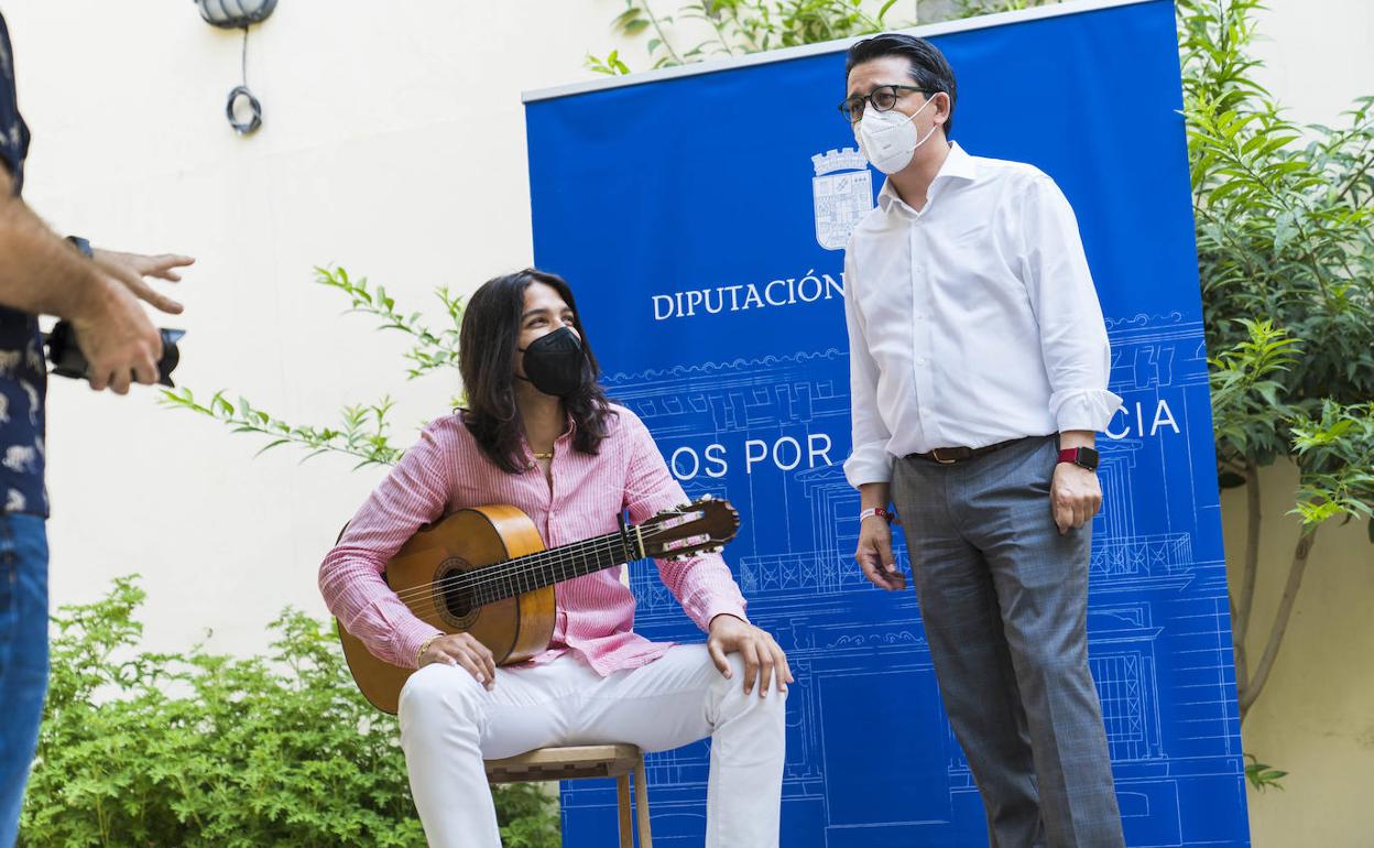 Culturas en Almería | José del Tomate homenajea a Morente en los pueblos blancos