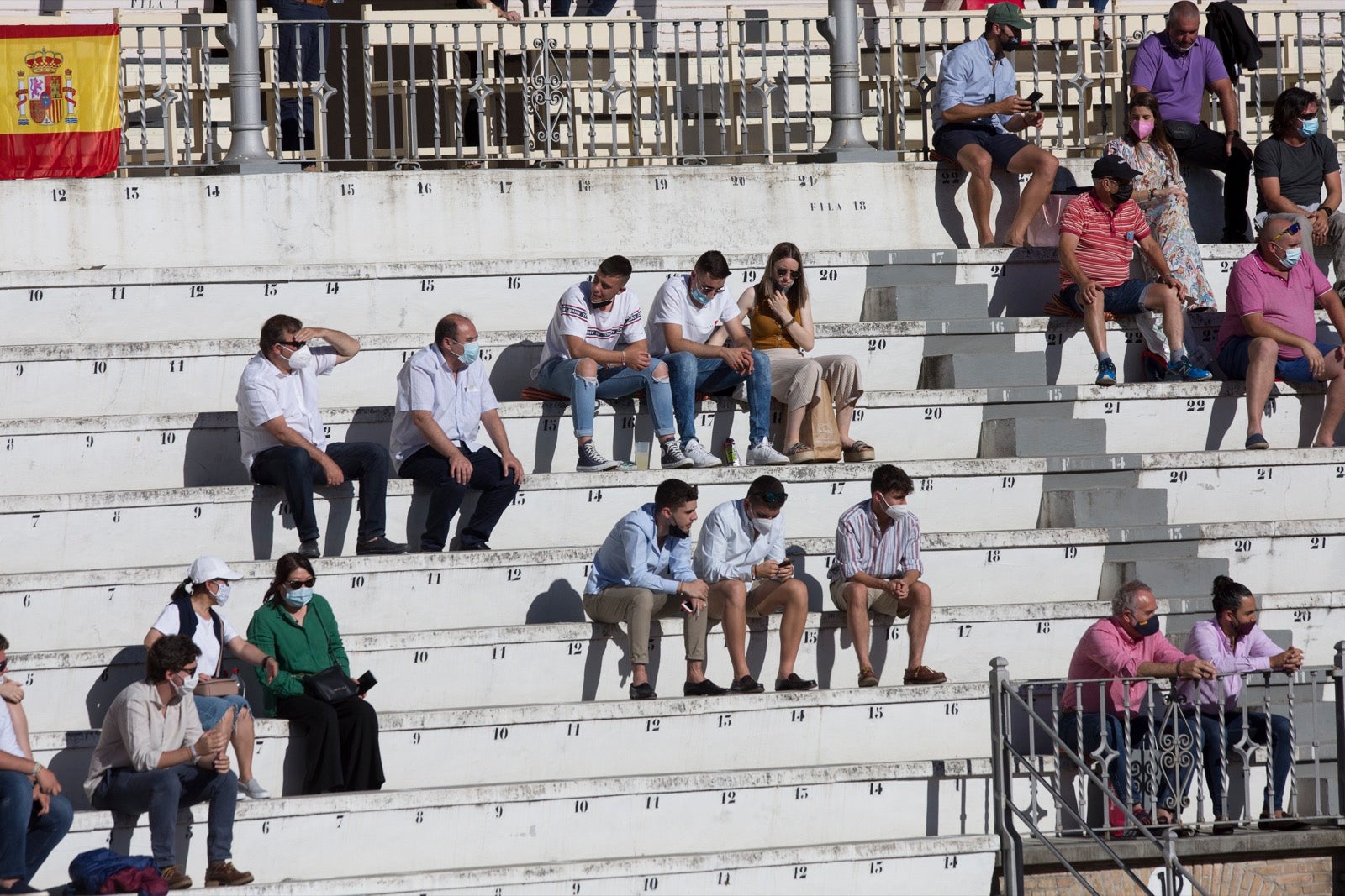 Fotos: Búscate en los tendidos de la Monumental de Frascuelo