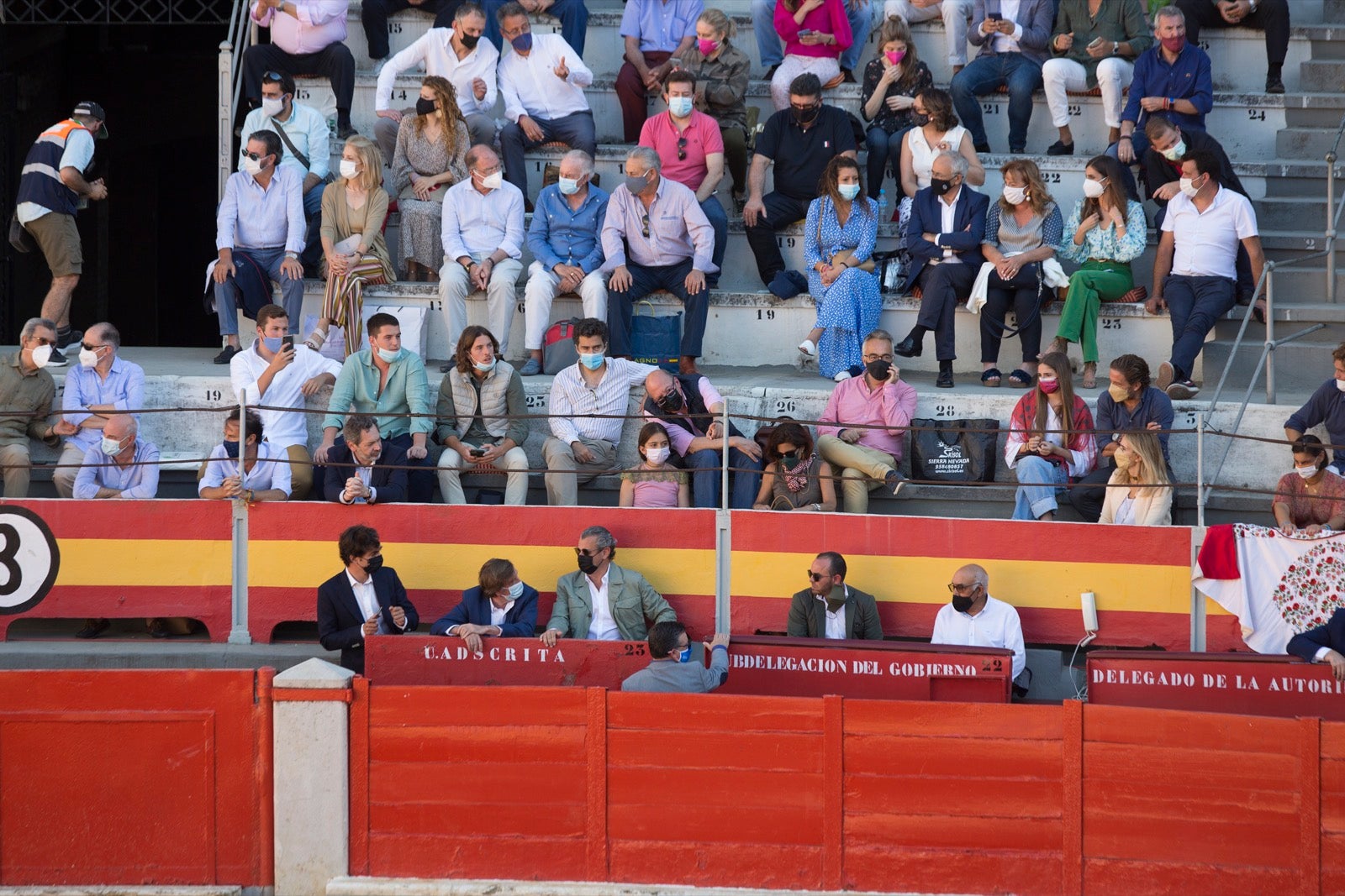 Fotos: Búscate en los tendidos de la Monumental de Frascuelo