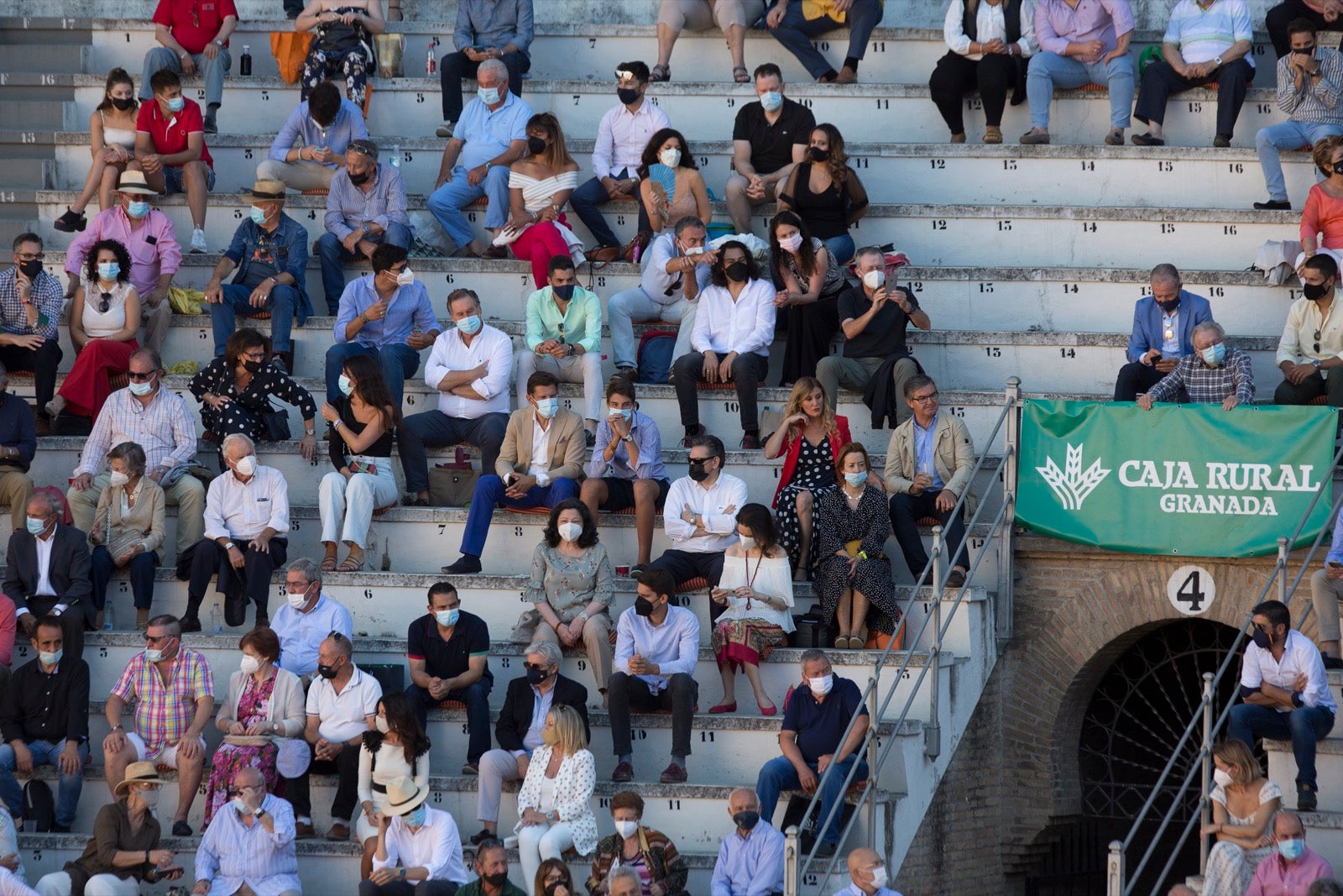 Fotos: Búscate en los tendidos de la Monumental de Frascuelo