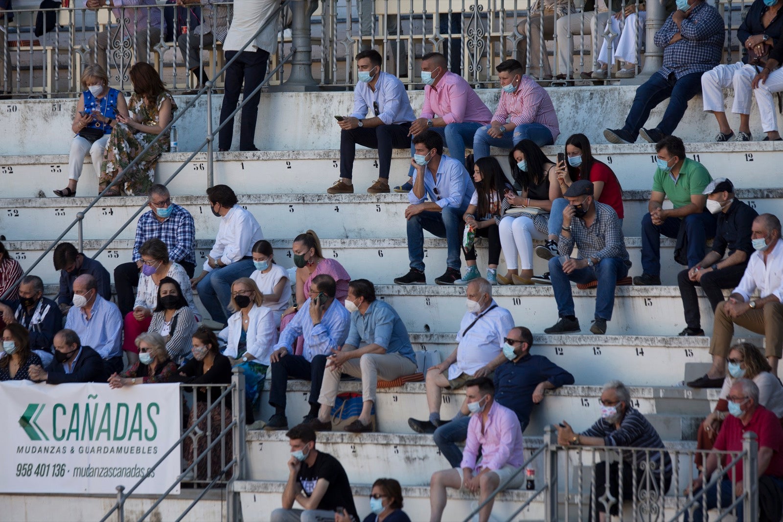 Fotos: Búscate en los tendidos de la Monumental de Frascuelo