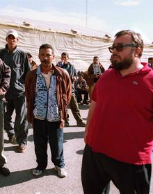 Imagen secundaria 2 - El actor Sancho Gracia durante el rodaje (1) | El desierto de Tabernas fue el escenario de la película (2) | El director con extras de la película (3). 