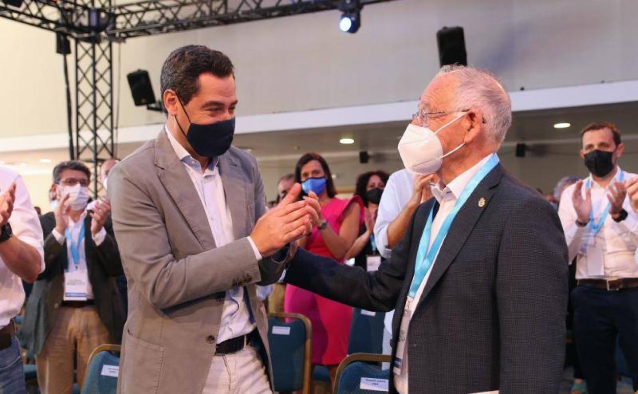 Juanma Moreno, y el secretario general del PP, Teodoro García Egea, clausuran el 14º Congreso Provincial del PP de Almería