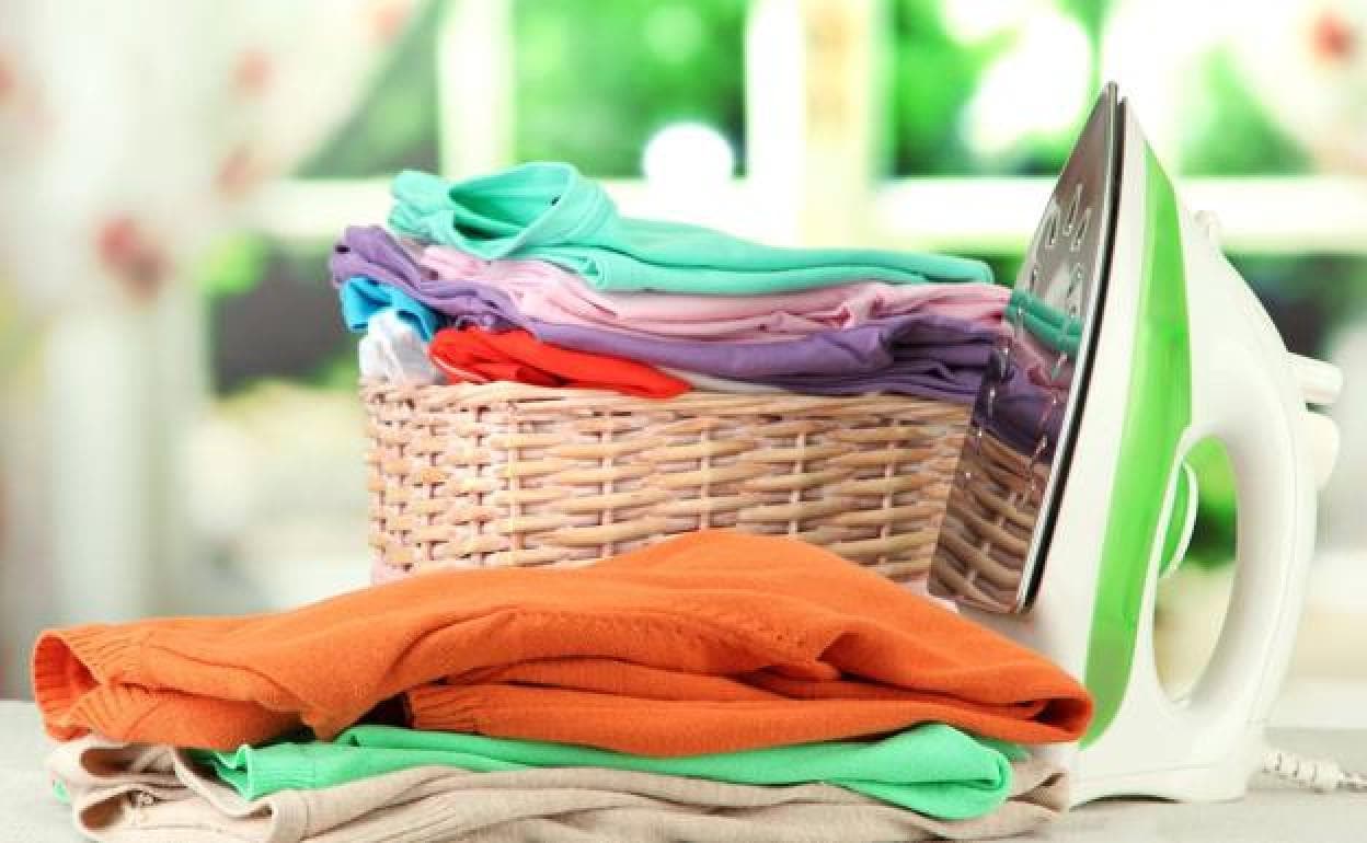OCU explica cómo lavar, planchar la ropa para que ho haya arrugas | Ideal