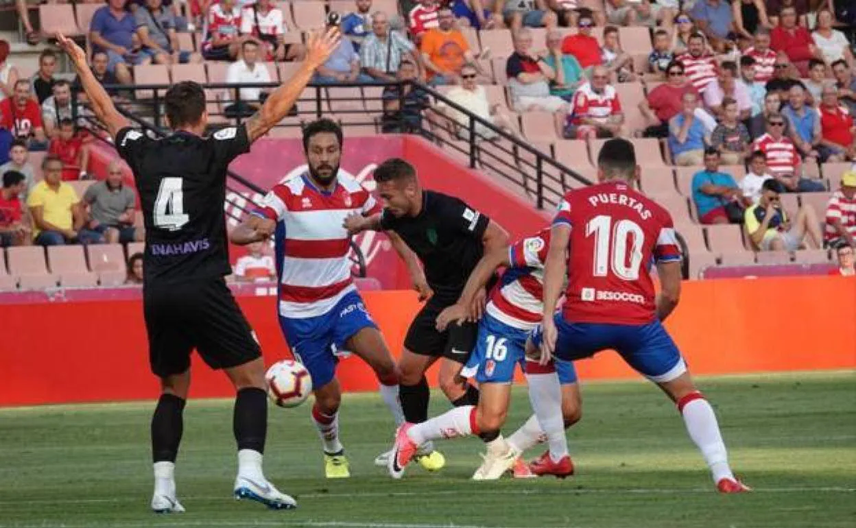 El Granada Jugará Con El Málaga El 6 De Agosto En El Trofeo Ciudad De ...