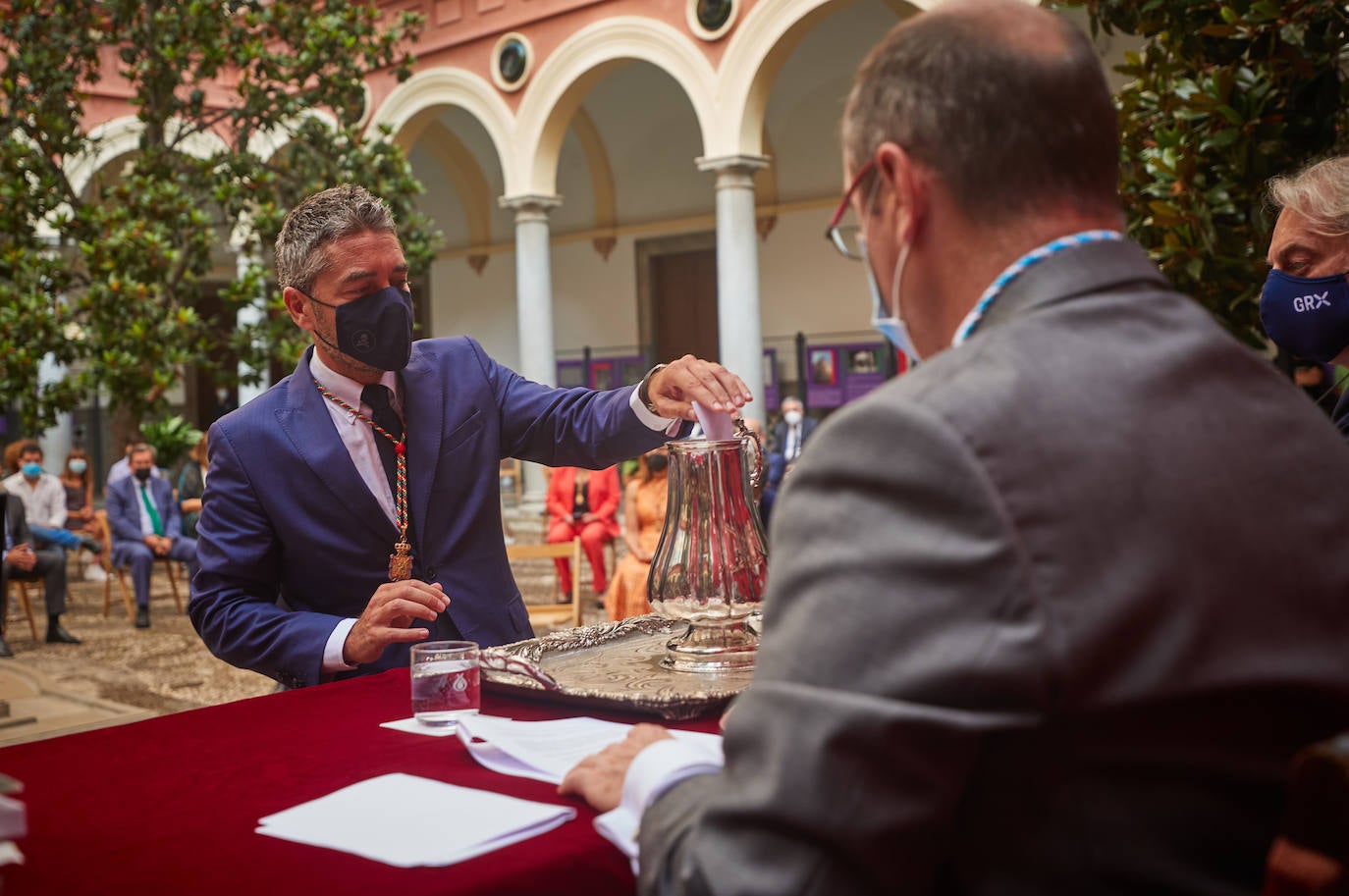 Todas las imágenes de una jornada histórica para Granada