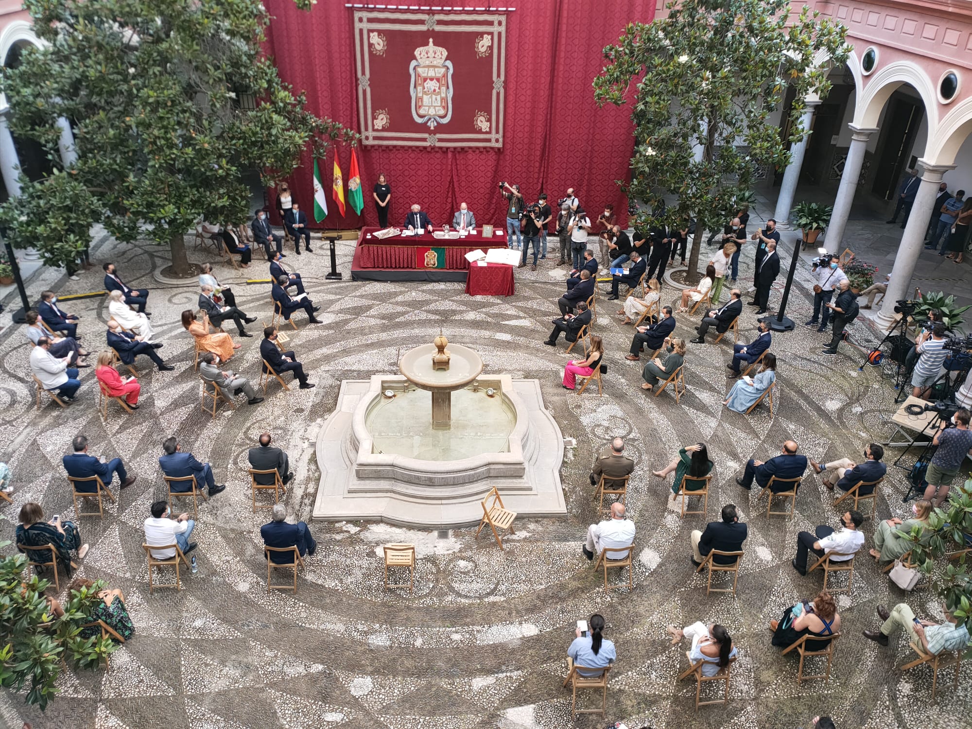 Todas las imágenes de una jornada histórica para Granada