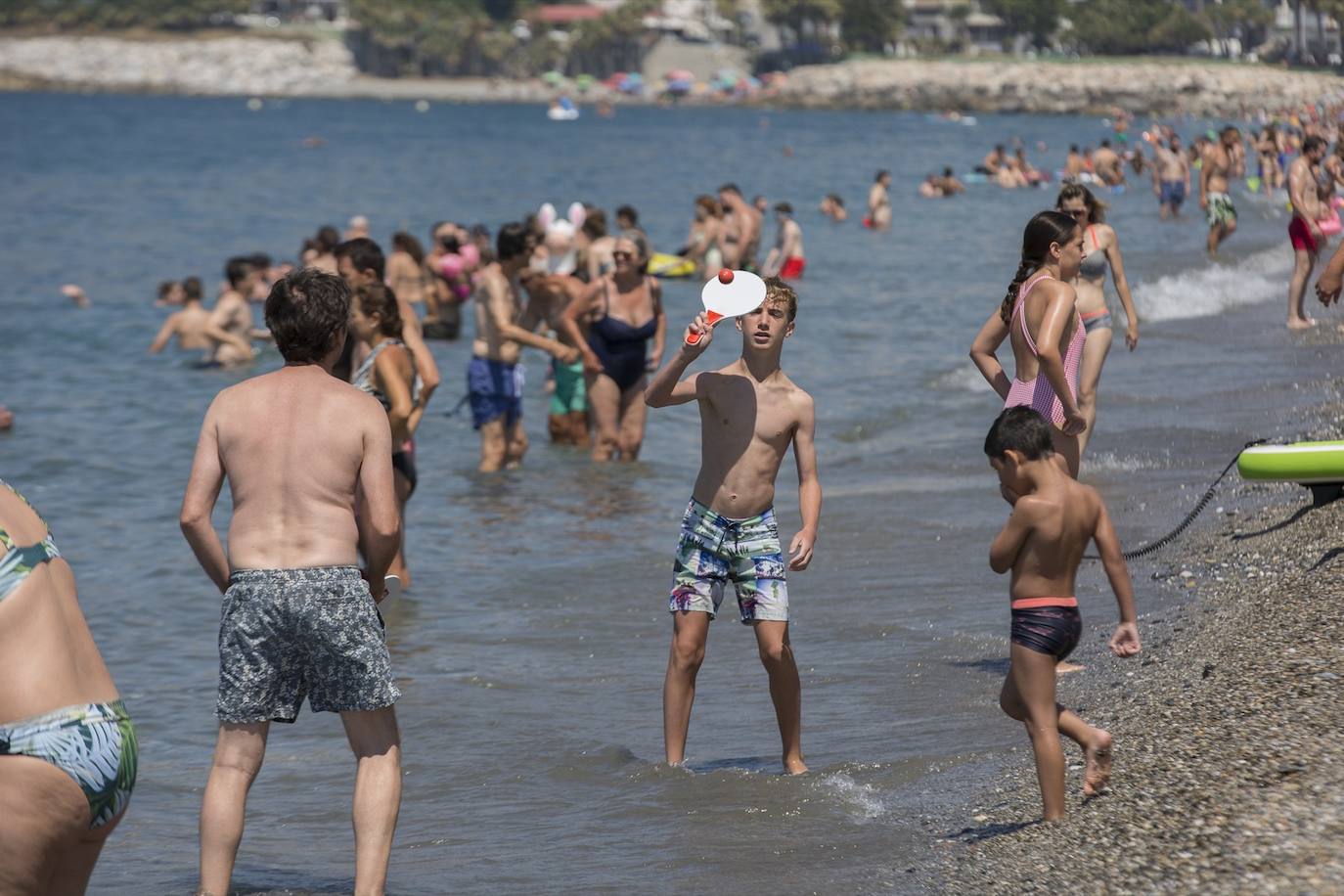 El litoral granadino se encuenta a mediados de julio con un ambiente estupendo y con unas cifras de ocupación esperanzadoras