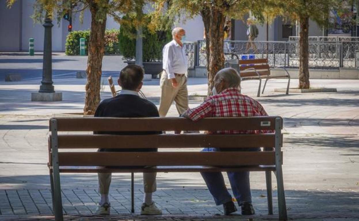 ayudas solicitar pensionistas factura luz alquiler