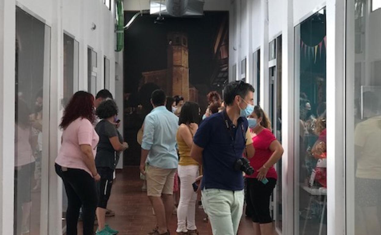 Inauguración de la galería comercial. 