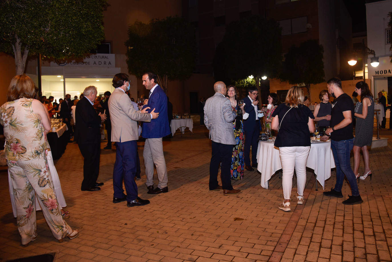 El Centro Cultural de Adra acogió este jueves una gala en la que se puso en valor al sector agroalimentario de la provincia de Almería