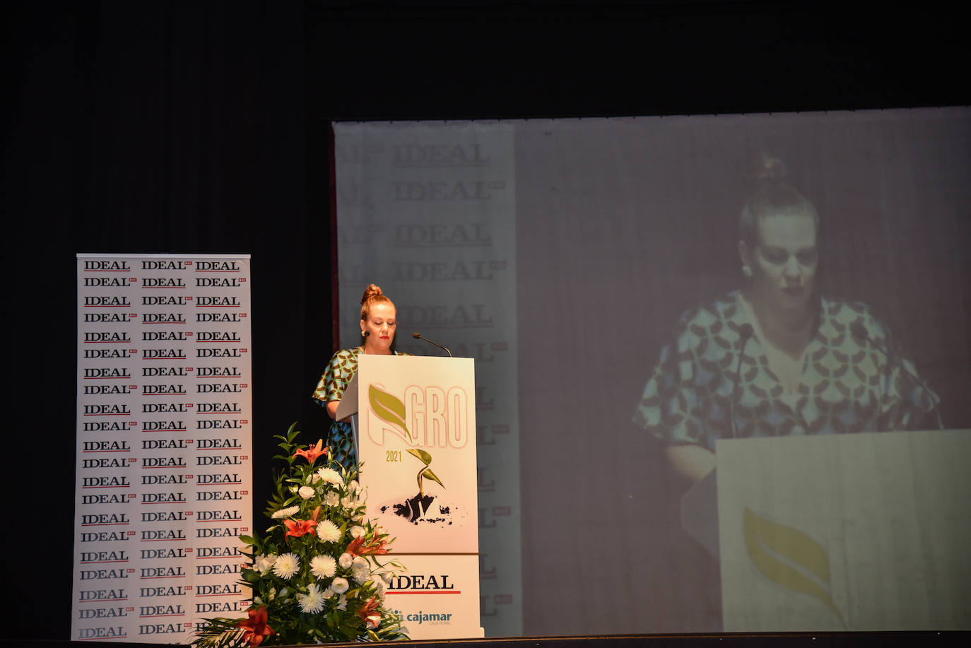 El Centro Cultural de Adra acogió este jueves una gala en la que se puso en valor al sector agroalimentario de la provincia de Almería