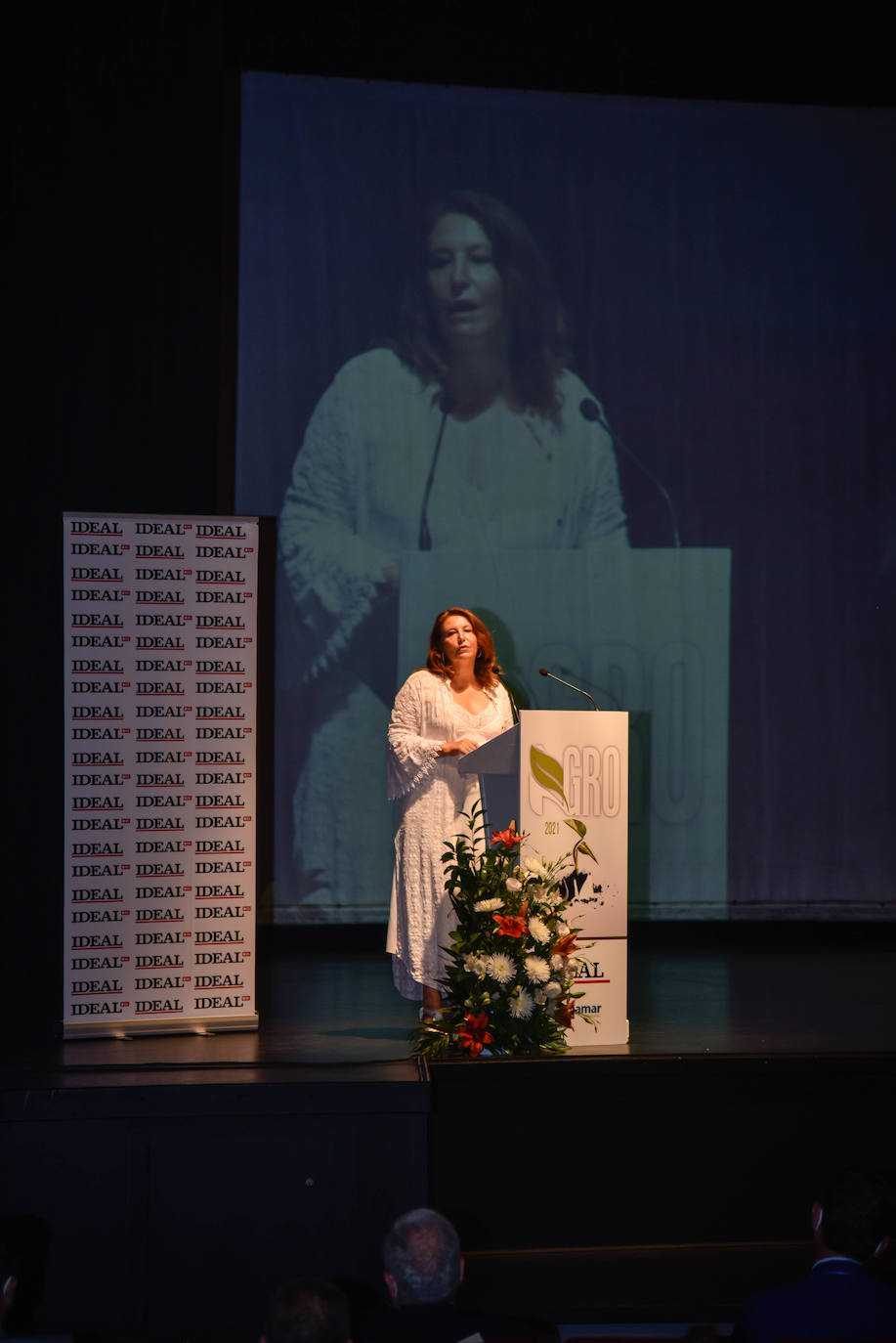 El Centro Cultural de Adra acogió este jueves una gala en la que se puso en valor al sector agroalimentario de la provincia de Almería