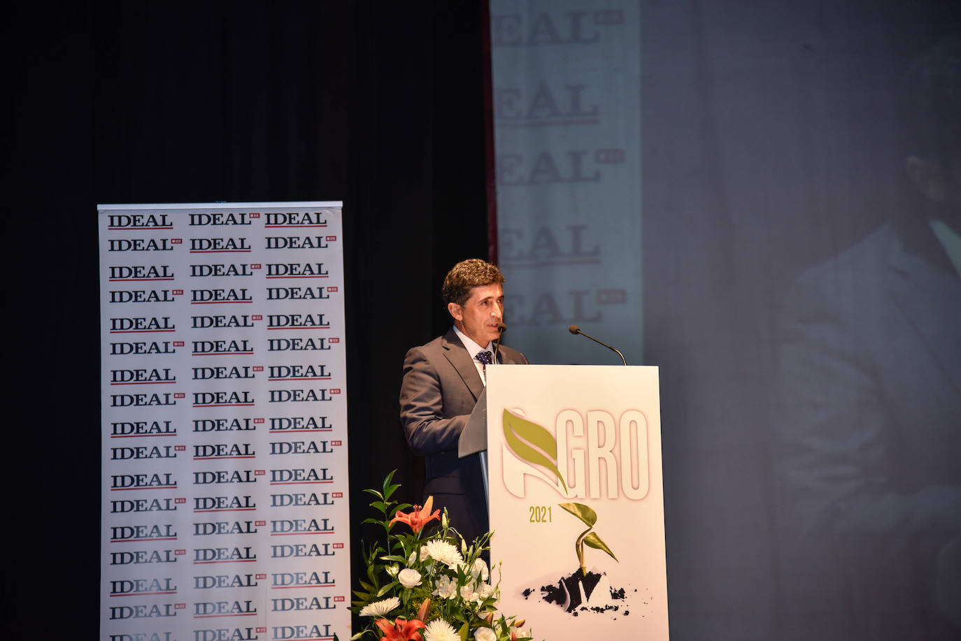 El Centro Cultural de Adra acogió este jueves una gala en la que se puso en valor al sector agroalimentario de la provincia de Almería