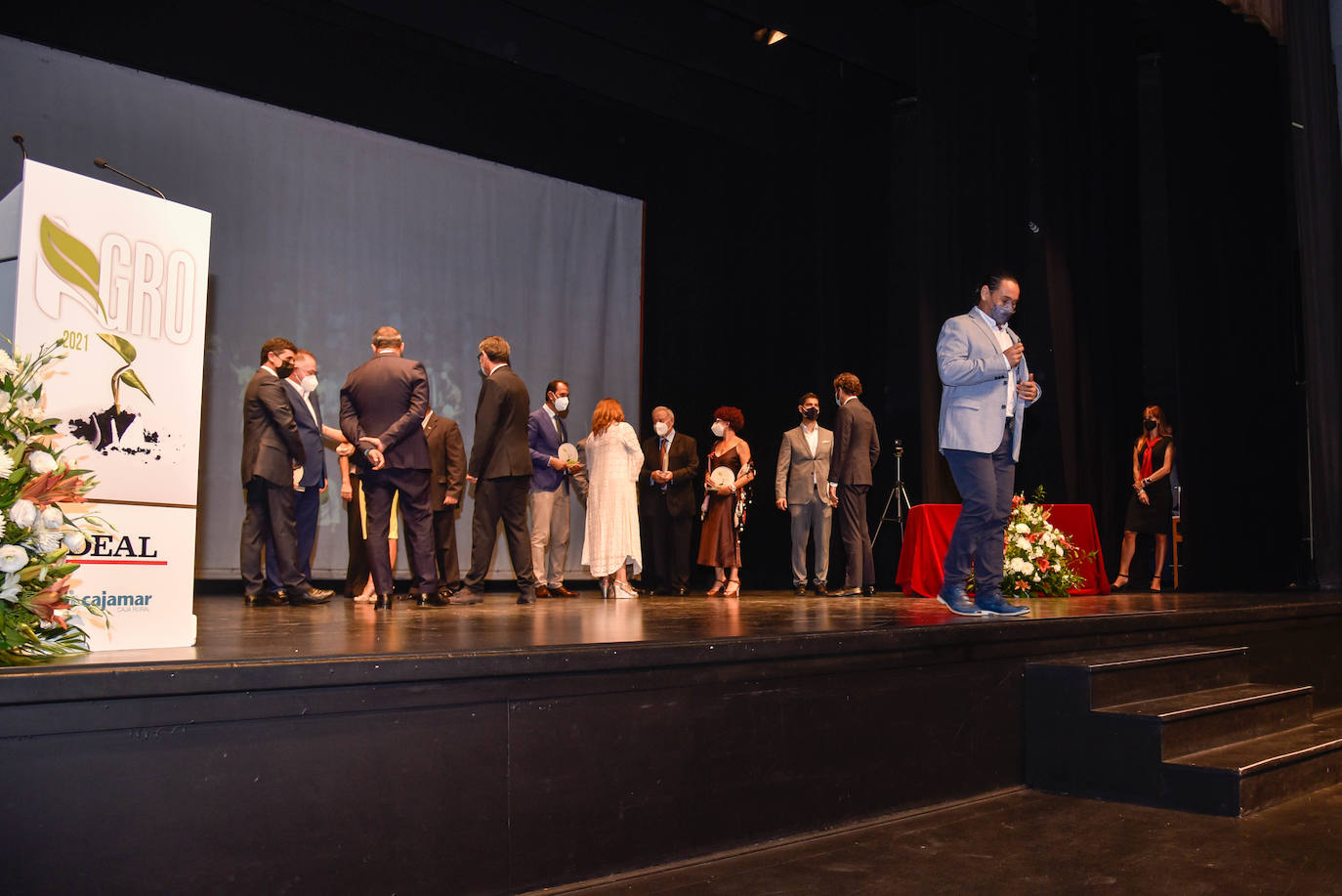 El Centro Cultural de Adra acogió este jueves una gala en la que se puso en valor al sector agroalimentario de la provincia de Almería