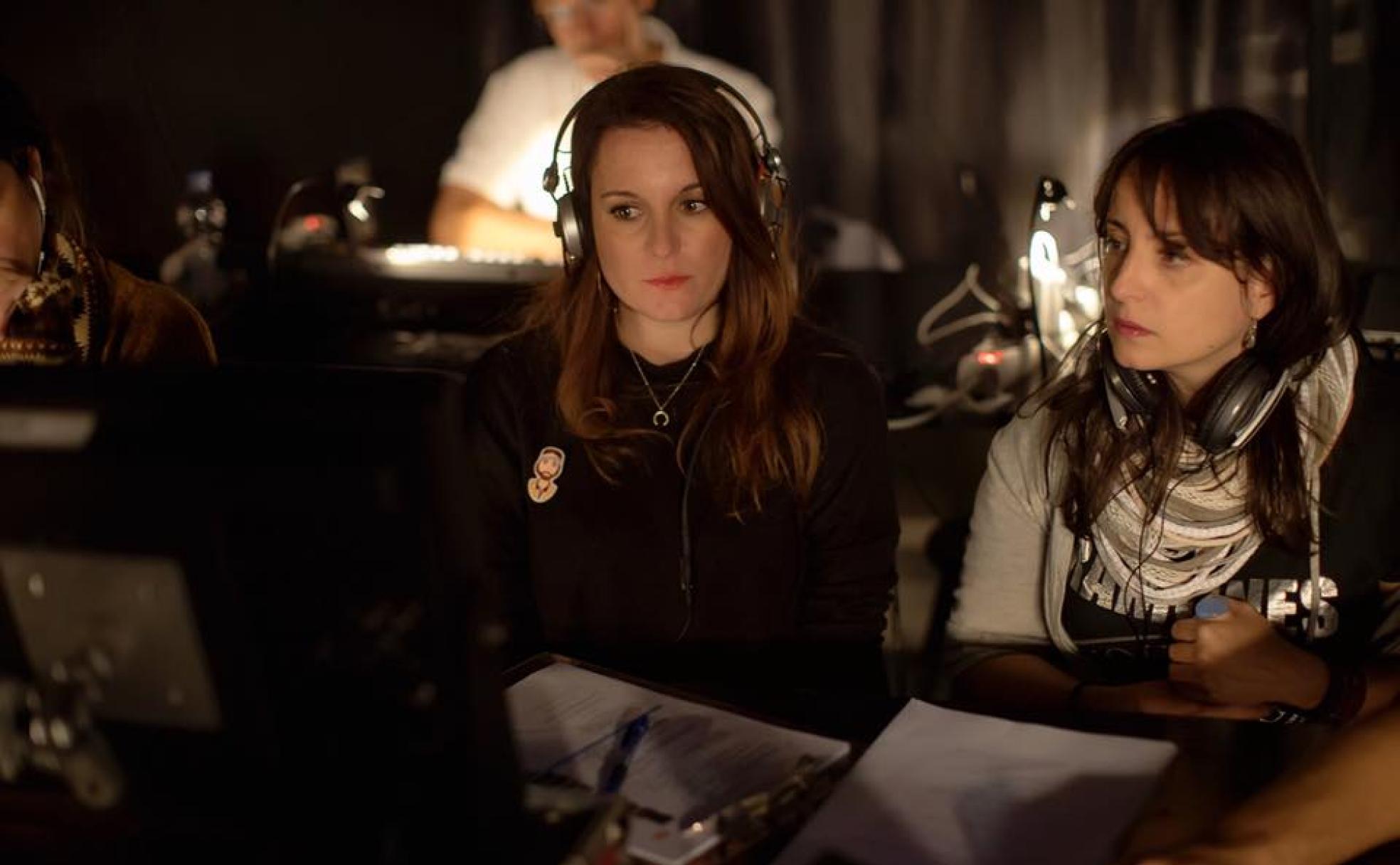 Las hermanas, en un rodaje.