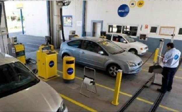 Importante aviso de la ITV a los conductores por un elemento presente en muchos coches