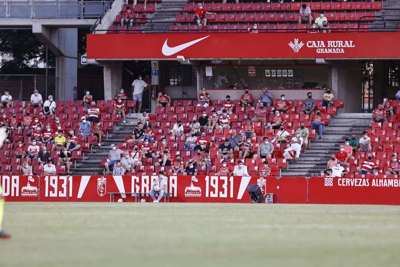 La afición vuelve a disfrutar de los partidos del Granada CF