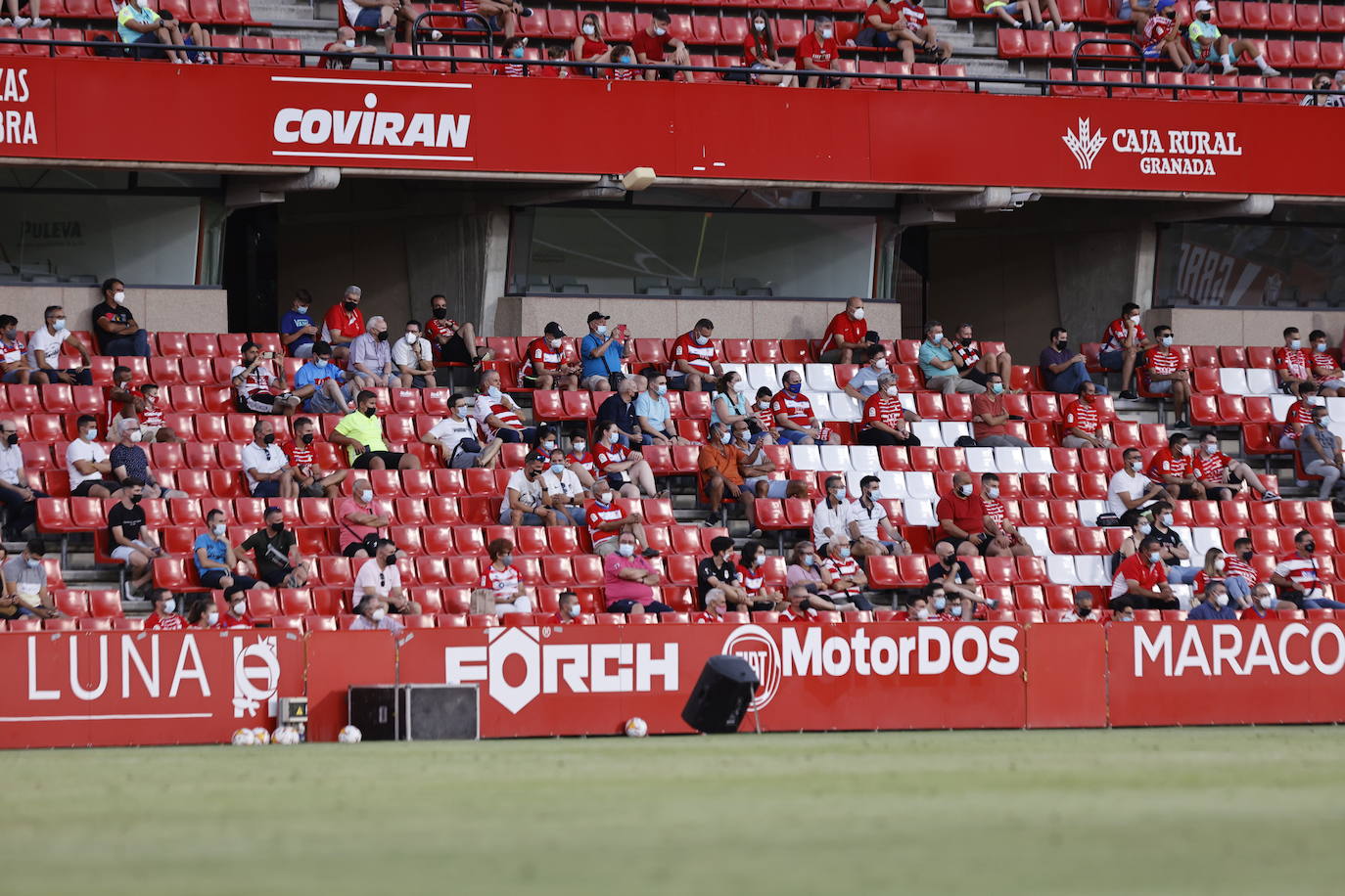 La afición vuelve a disfrutar de los partidos del Granada CF