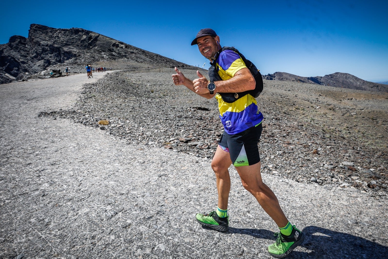 Los corredores han recorrido los 48,7 kilómetros entre Granada y el Veleta en la más emblemática carrera del calendario deportivo del verano en Sierra Nevada