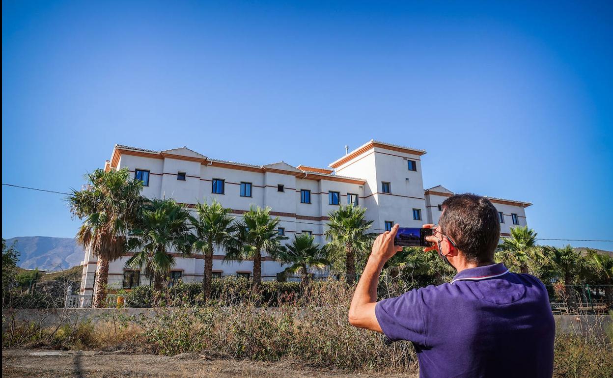 45 ancianos y tres trabajadores de la residencia Virgen del Carmen están contagiados
