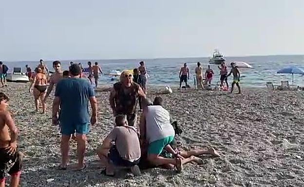 La Guardia Civil elogia a los bañistas que atraparon a los Narcos en Melicena: «Su ayuda es bien recibida»