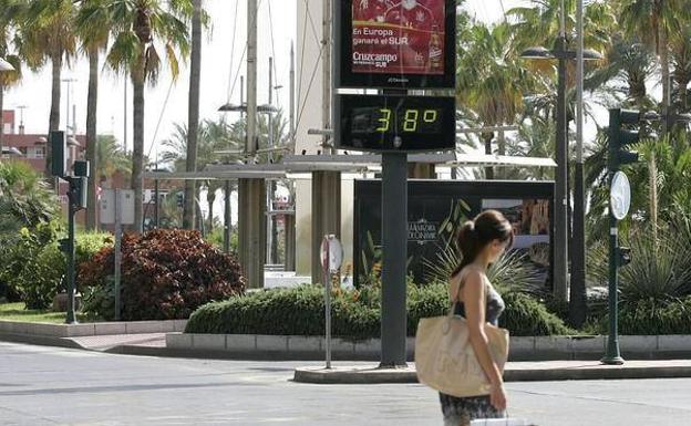 La Aemet confirma la vuelta del calor extremo a Andalucía el fin de semana