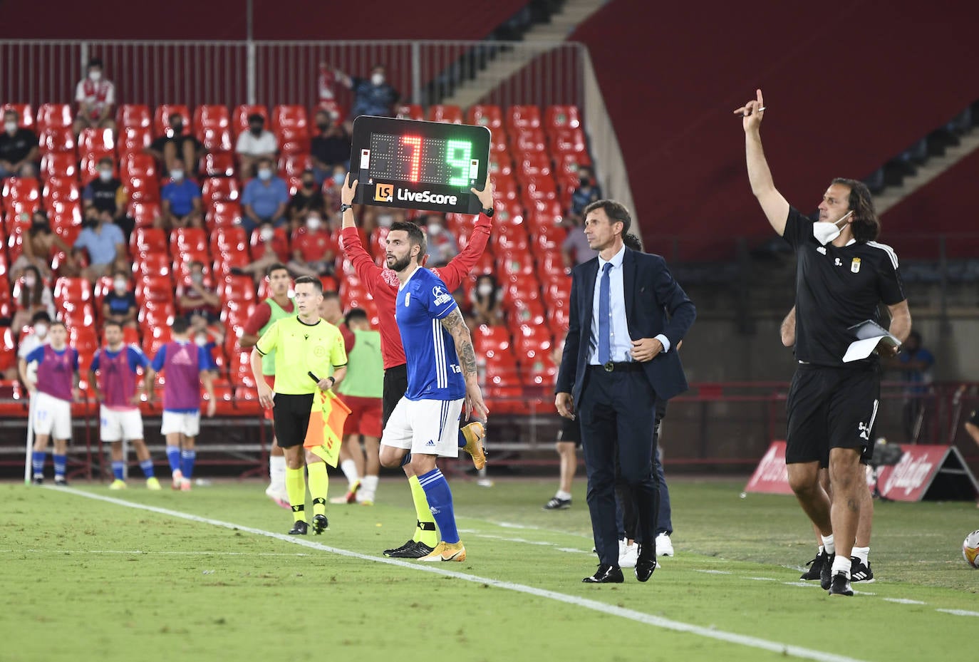 El Almería-Oviedo, en imágenes