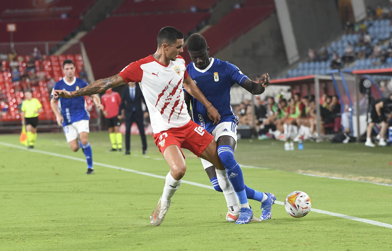 El Almería-Oviedo, en imágenes