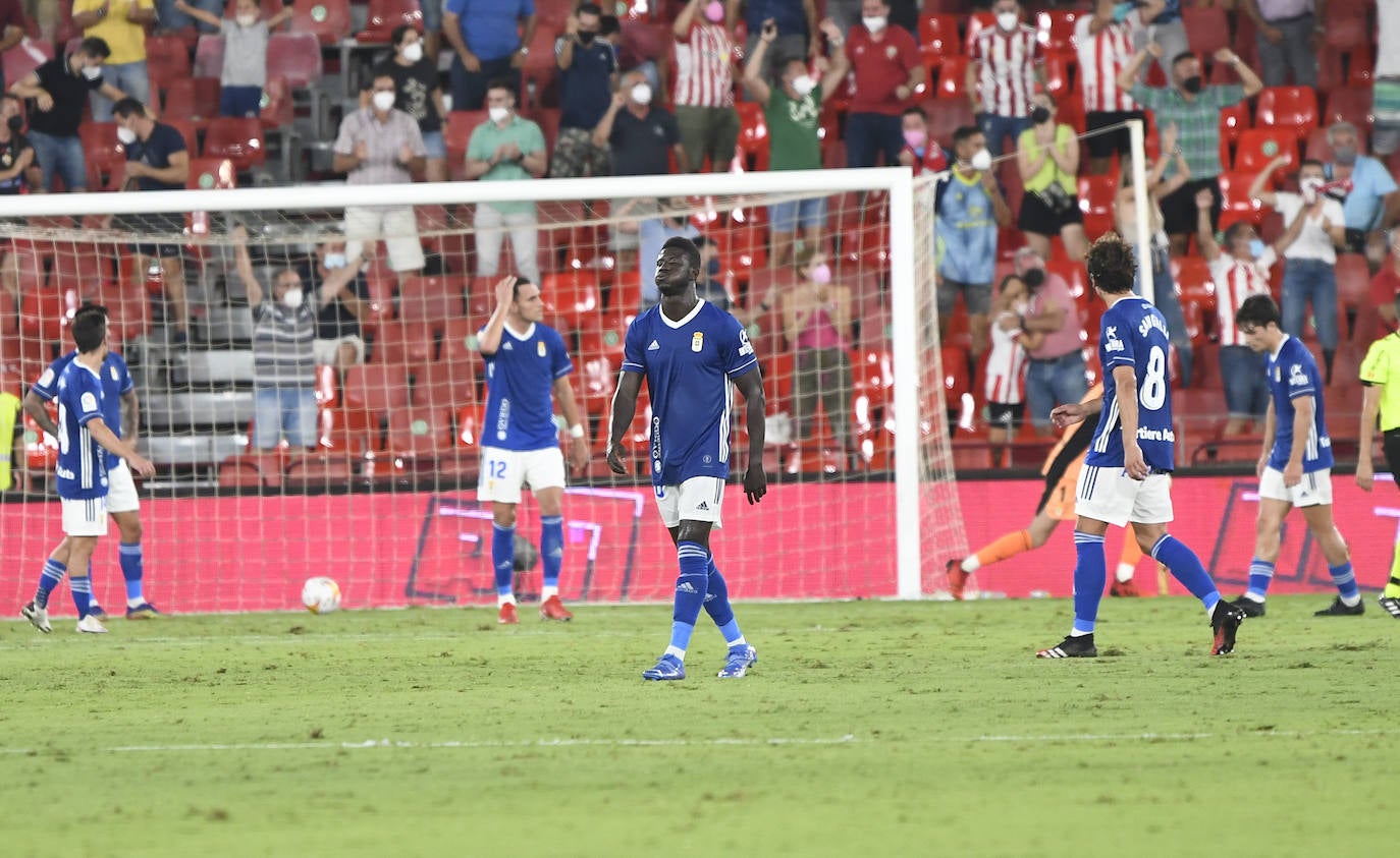 El Almería-Oviedo, en imágenes