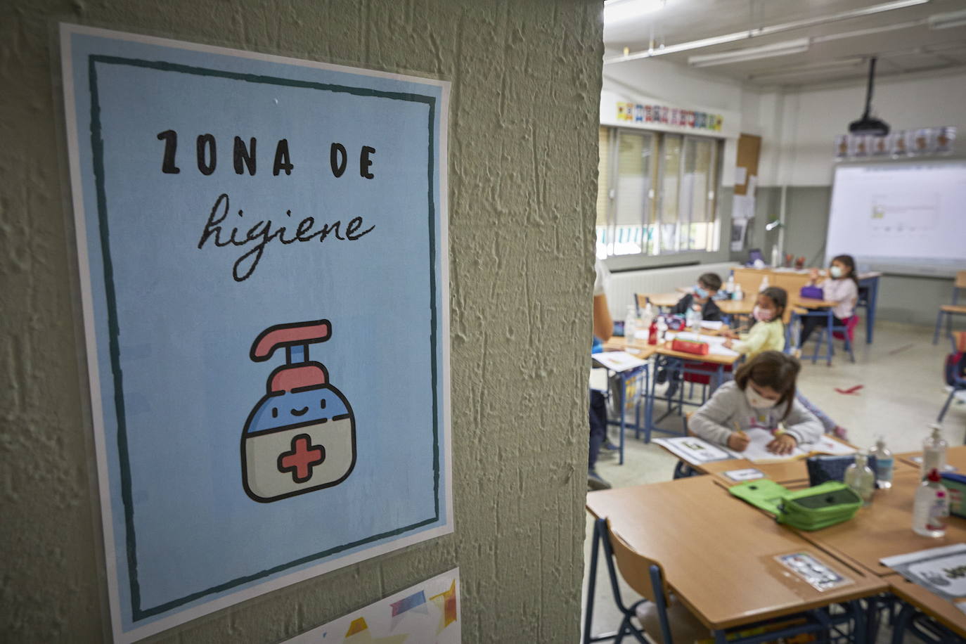 Las mascarillas en el recreo serán objeto de controversia