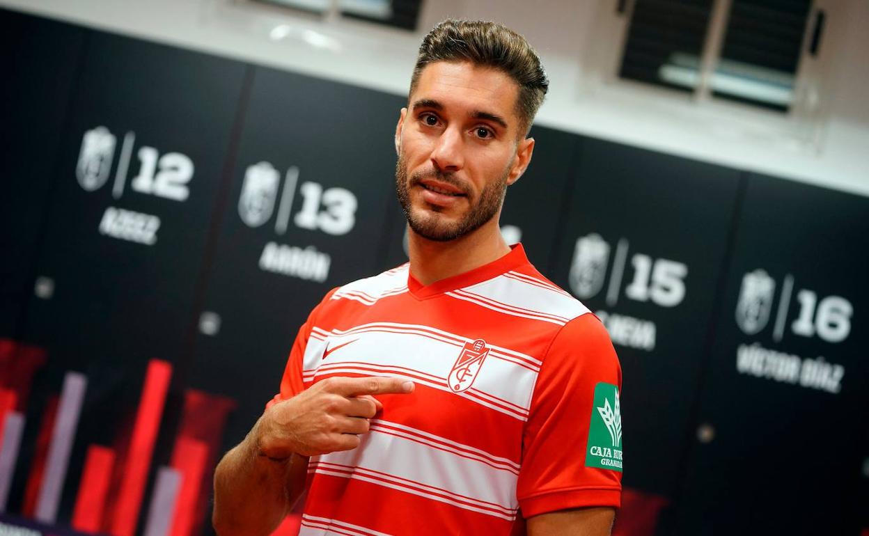 Rochina: «Ellos marcaron muy pronto el 1-0 y eso fue jugar con mucha desventaja»