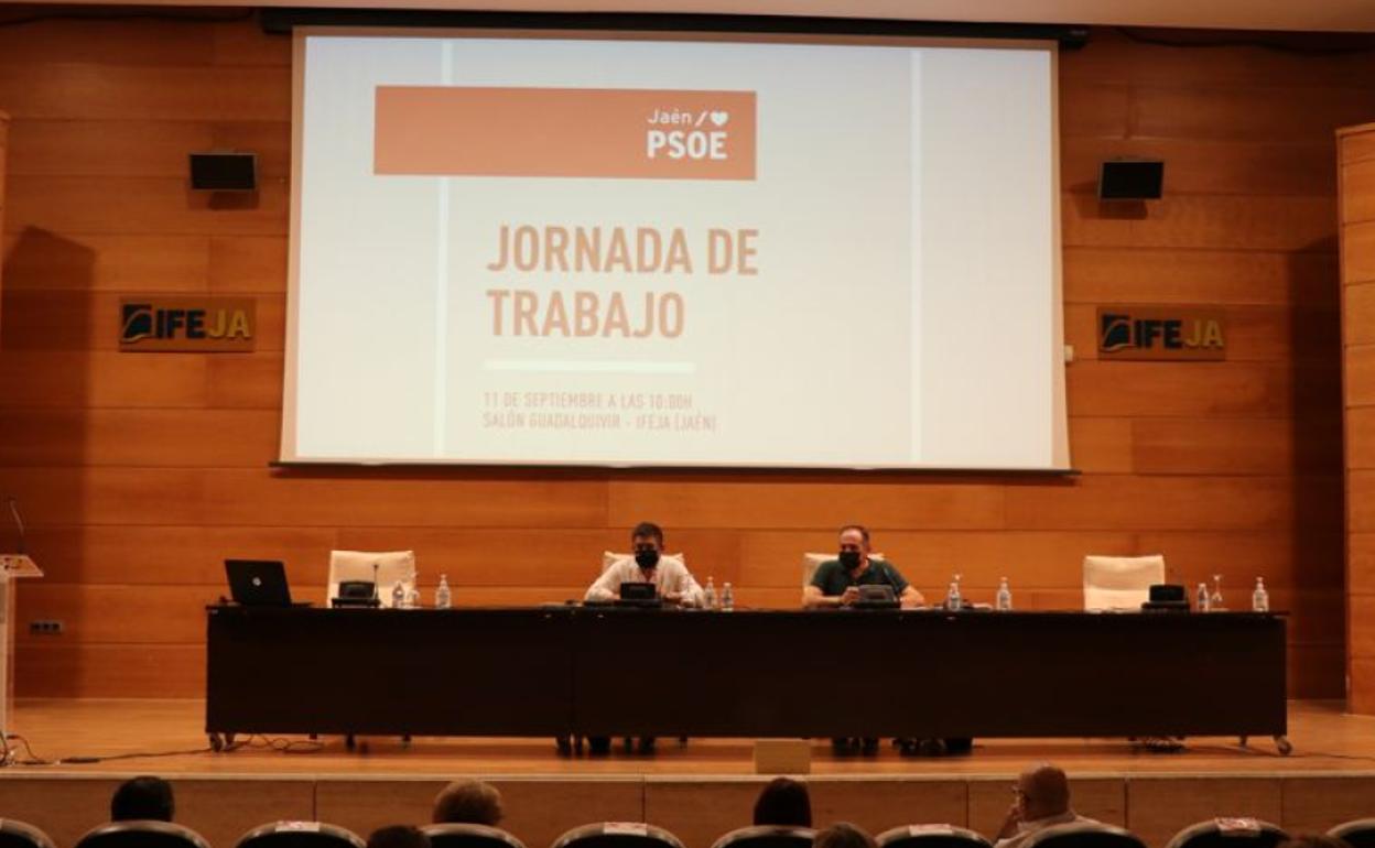 Francisco Reyes en la jornada de trabajo socialista.