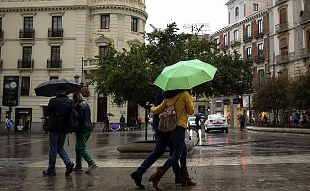 Aviso por el cambio en la duración de la borrasca que llega este lunes a Andalucía
