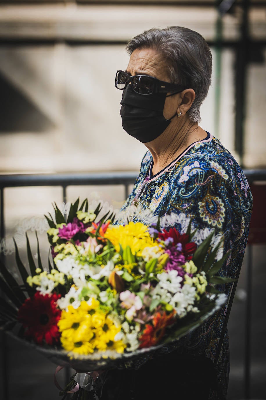 La ofrenda floral a la patrona de la ciudad regresa para celebrar su 40º aniversario, con una imagen que dista de la de otros años, pero que se asemeja a la que dejaba antes de la pandemia