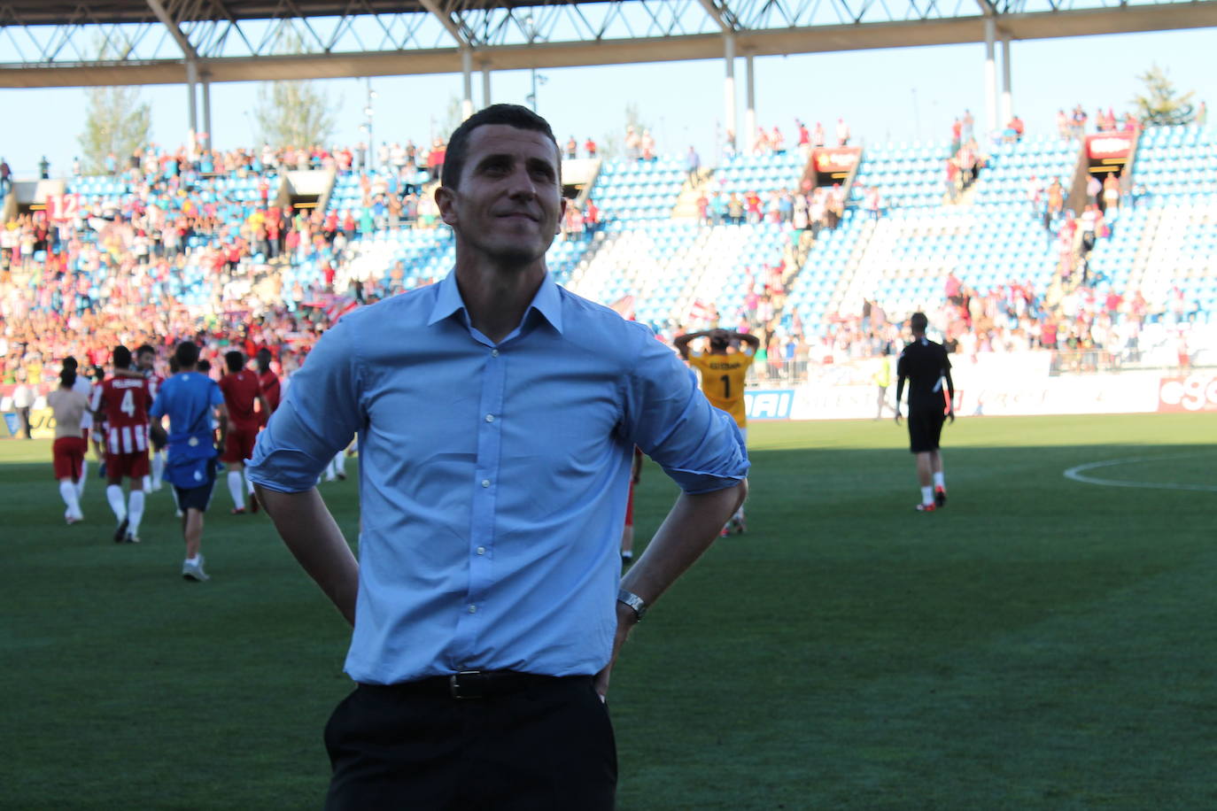 Imagen secundaria 2 - El Almería de los Zongo, Charles y Aleix Vidal llevaba 14 goles a favor en las seis primeras jornadas. Abajo a la izquierda, Esteban marca el primero de los tres goles de la peor UDA en este plazo. A la derecha, Javi Garcia, fútbol ataque, con 14 goles a favor y 10 en contra. 