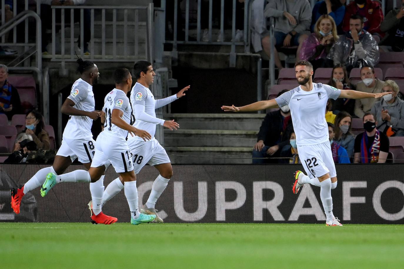 Duarte: «Un punto en el Camp Nou siempre es bueno»