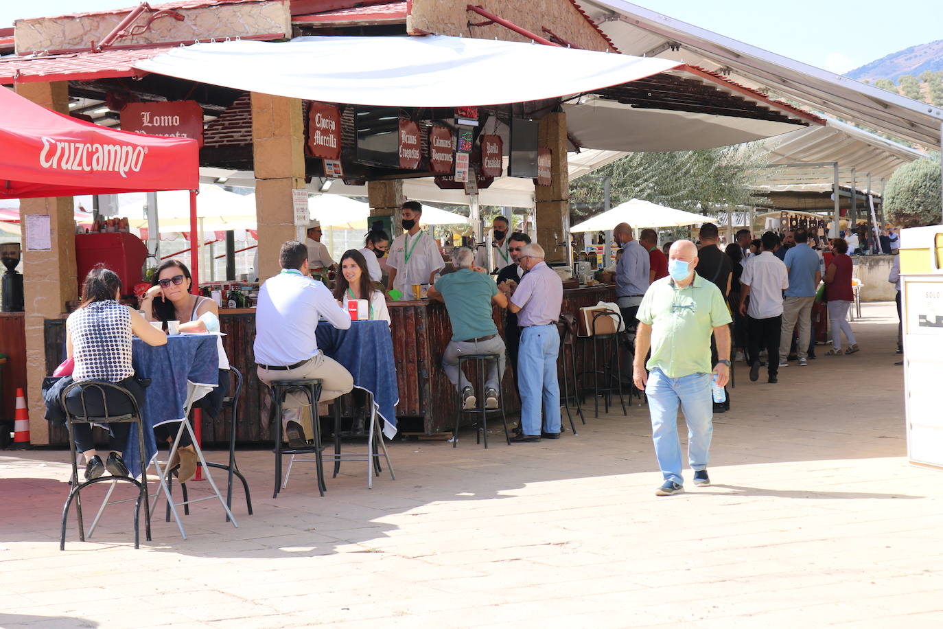 Primer día de Expoliva, marcado por la visita del Rey